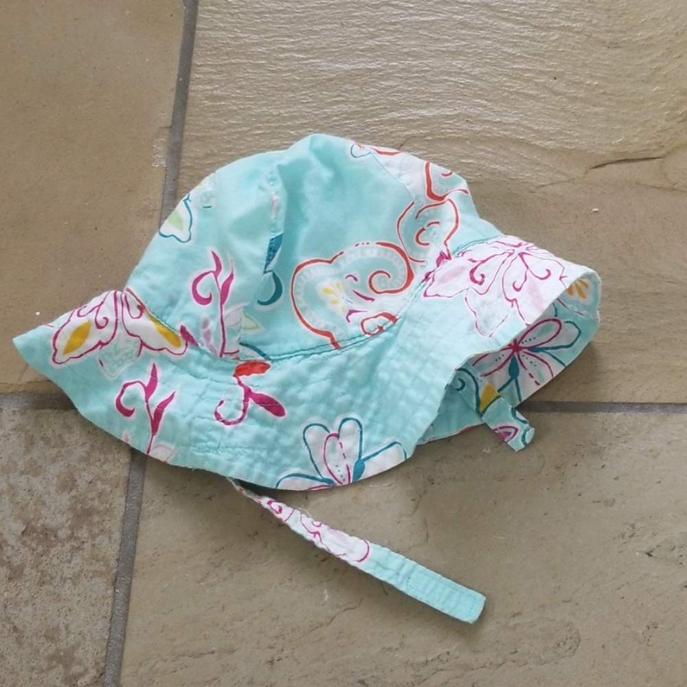 Baby Gap sun hat